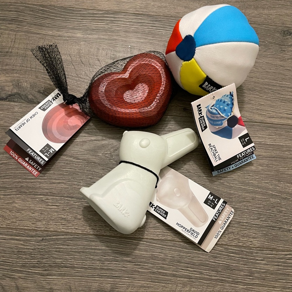 Bark Box Nylon Super Chewer M/L Toys